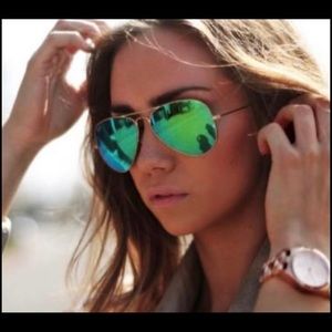 Turquoise (Blue) Aviator Ray Bans 💙💚